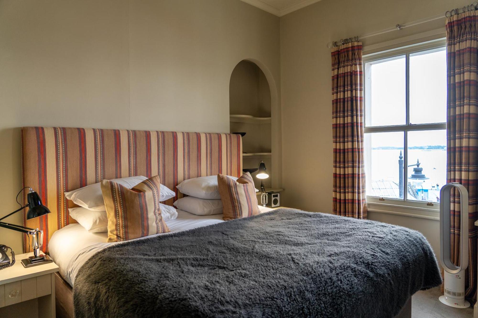 The Pier Hotel Harwich Exteriör bild